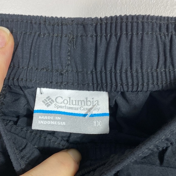Columbia Women’s Black Active Shorts size 1X - Picture 5 of 10